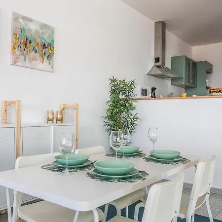 Home2book Lovely Beachfront Appartement Arinaga